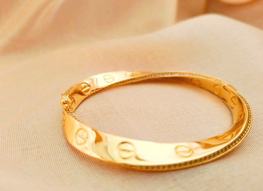 Revathi Screw Wave CZ Adjustable Bracelet!!