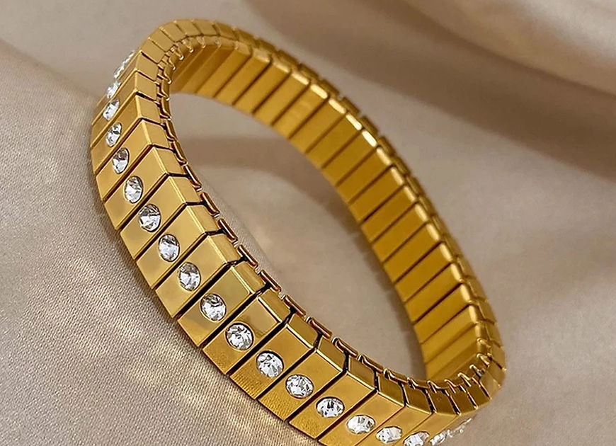 Kanishka Surface Cubic Zirconia Stretchable Elastic Bracelet!!