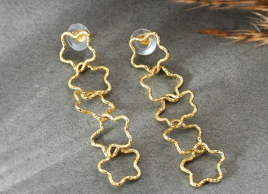 Naomi Star drops dangle earrings