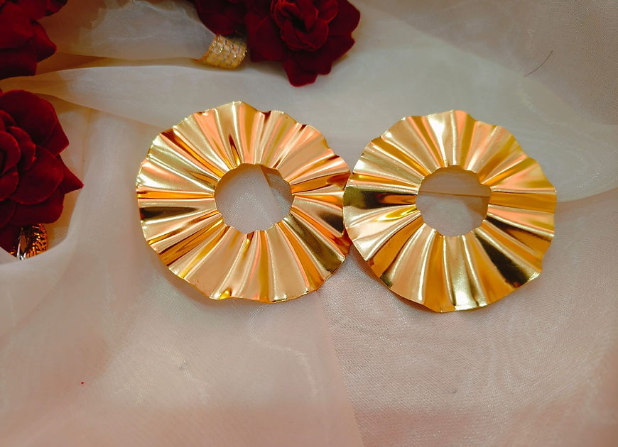 Cynthia Big Stud Statement