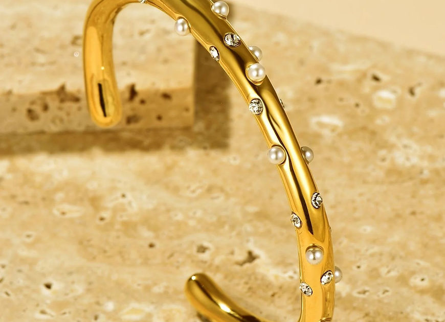 Ishira Dented Pearl Cubic Zirconia Bracelet