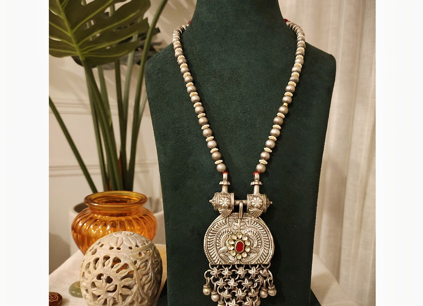 Madhuka Detailed Kundan Long Necklace