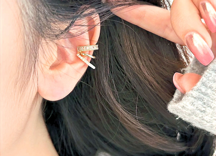 Baguette CZ Pearl Ear Cuff Earrings!!