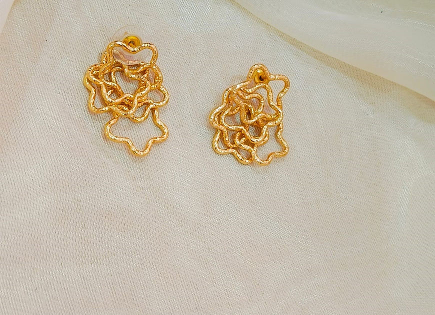 Naomi Star drops dangle earrings