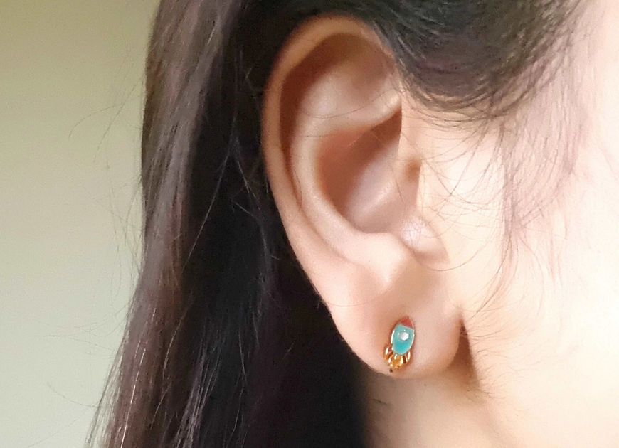 Astronaut Space Enamel Odd Mismatch Earrings