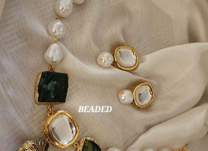 Shailaja Statement Chocker Set