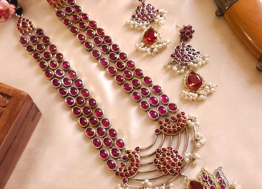 The Padma Stone Necklace with earrings