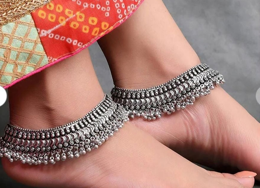 Medha Traditional Oxidized Payal