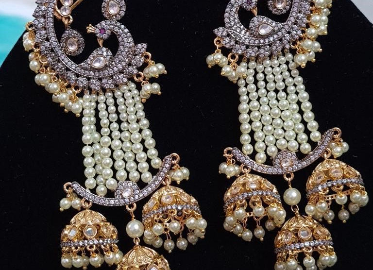 Kshitija Peacock shaped Pachhi Kundan Jhumki Earrings!