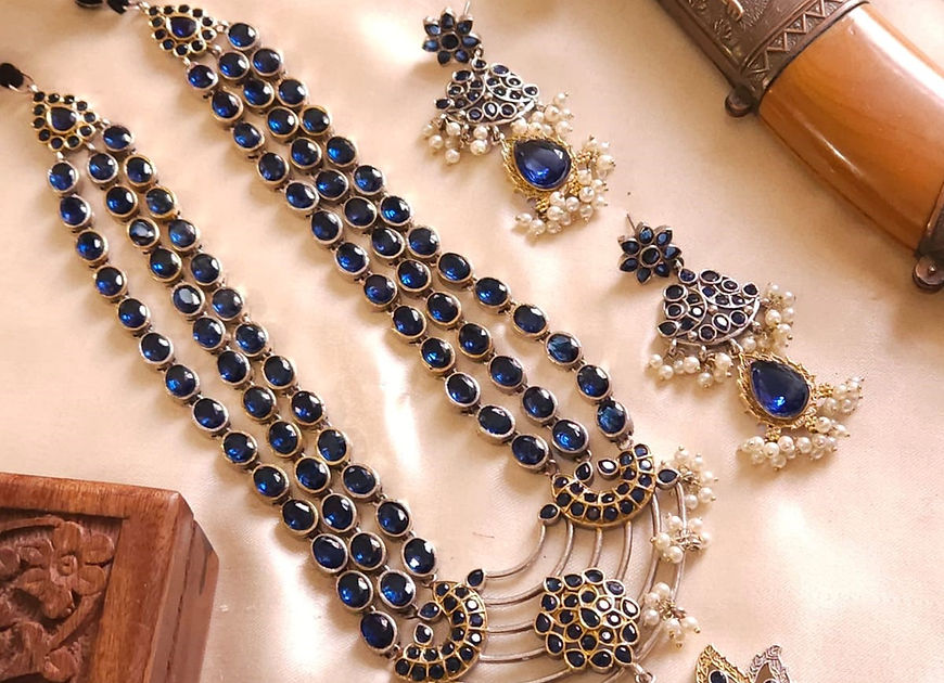 The Padma Stone Necklace with earrings