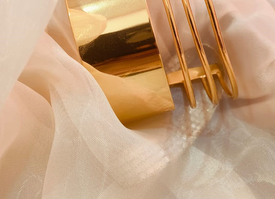 Karpos Bijou Golden Statement Bracelet