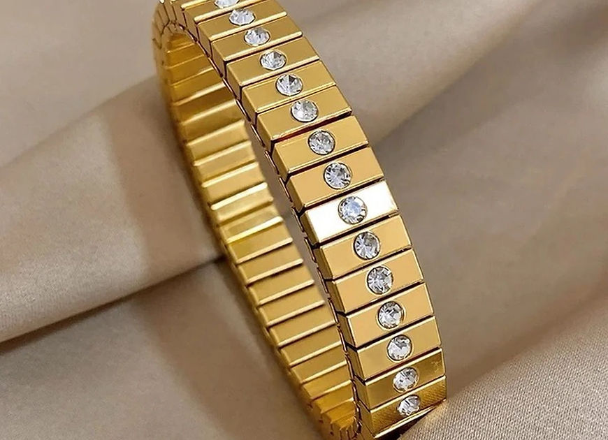 Kanishka Surface Cubic Zirconia Stretchable Elastic Bracelet!!