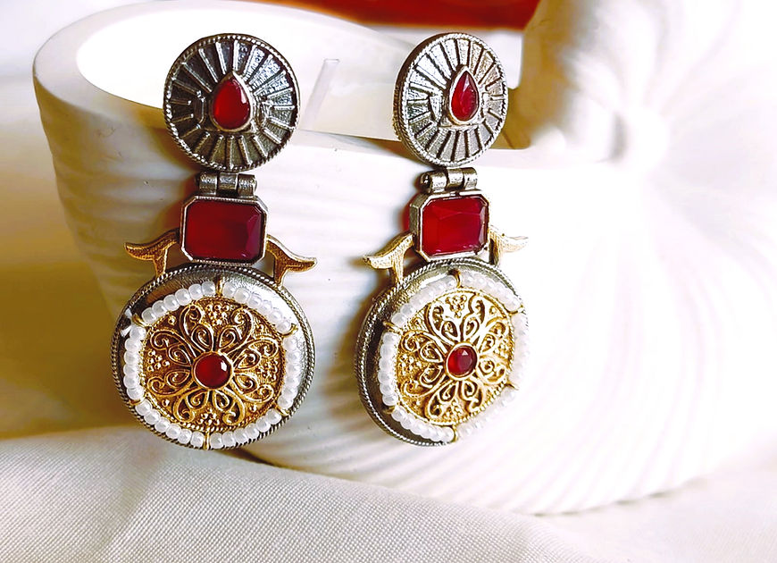 Geetha Red Stone dual tone Dangle earrings!!
