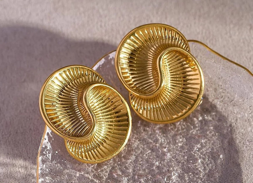 Vibha Wave spiral Stud Earrings